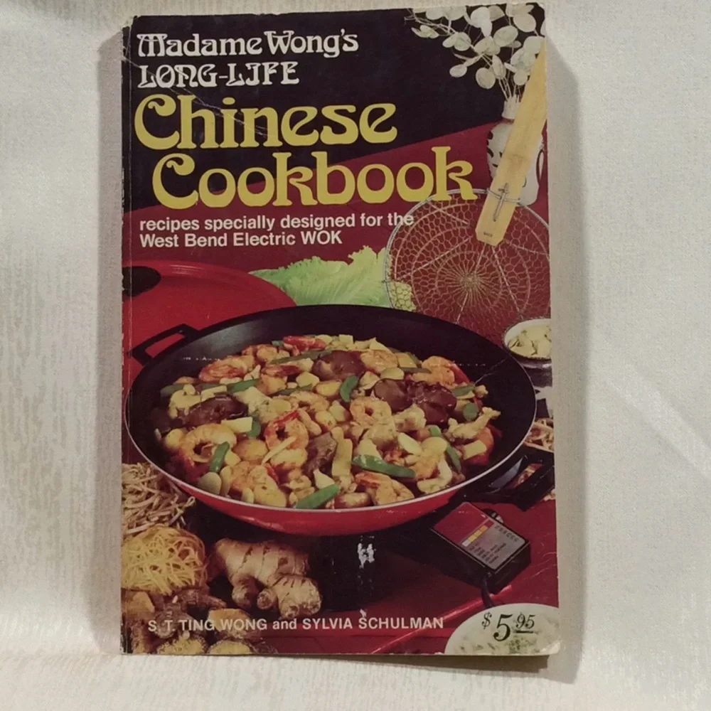 Madame Wong’s Long Life Chinese Cookbook-1978