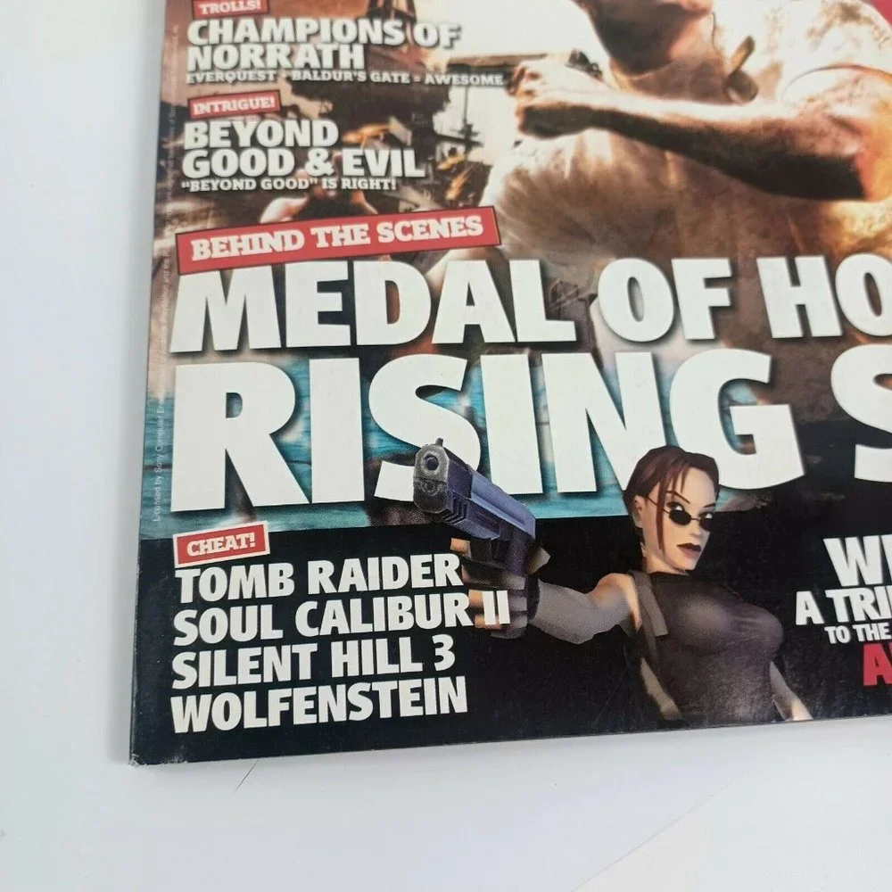 PlayStation Magazine Metal Of Honor 03' Issue 72 INCLUDES DEMO DISC *MINOR WEAR