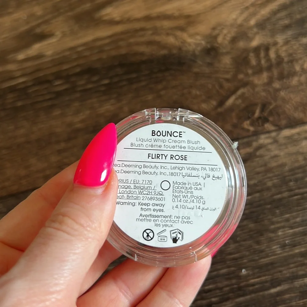 beautyblender flirty blush