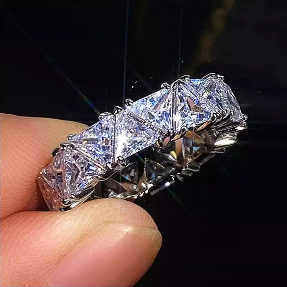 New Luxury Triangle 925 Silver Eternity Band Ring for Women