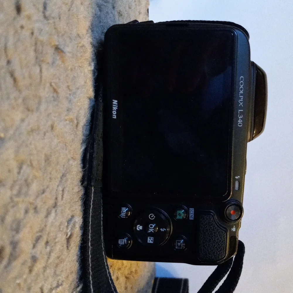 Nikon black coolpix