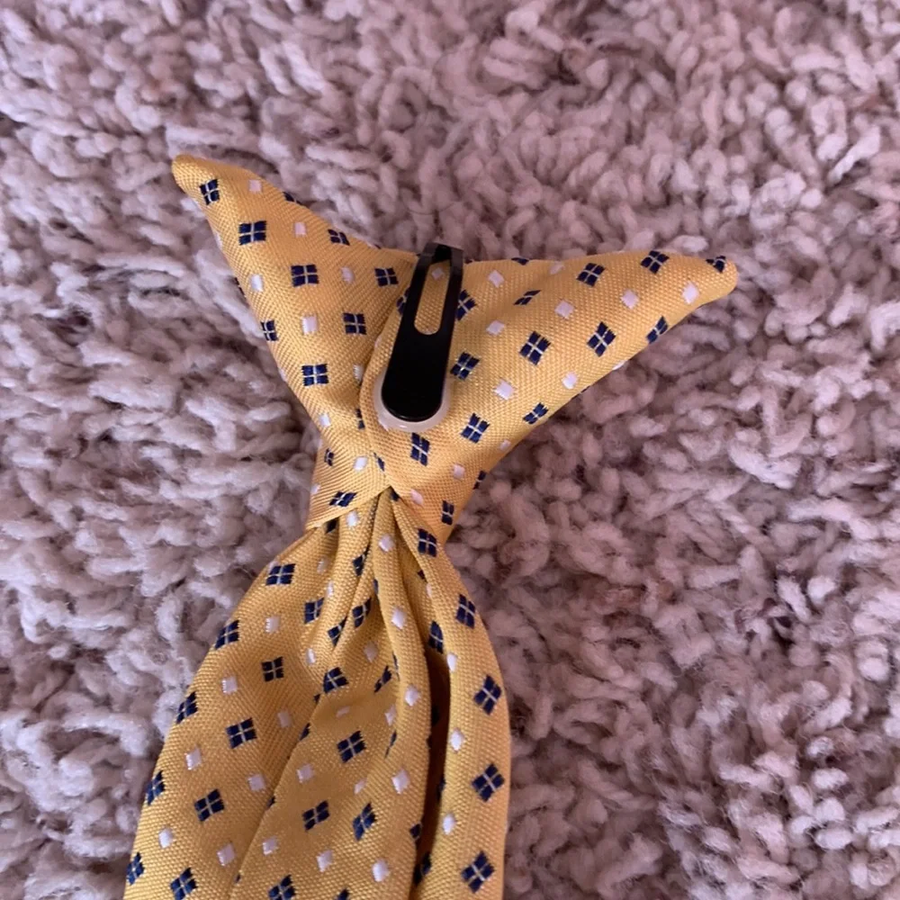 N/A boy’s clip