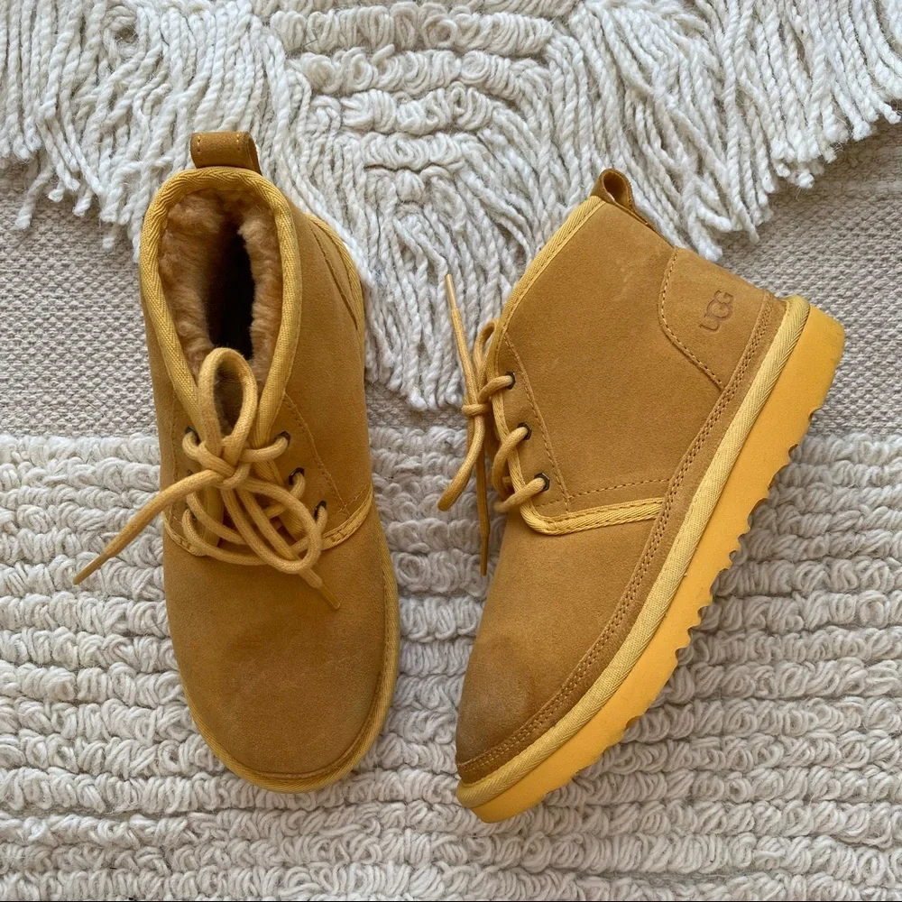 UGG girls neumel