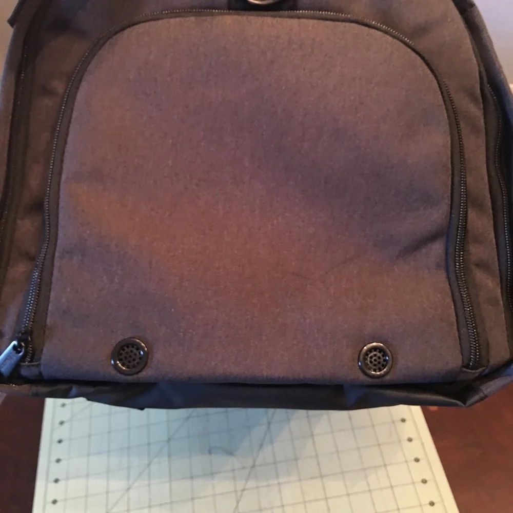 Mancro 24”x14” duffle