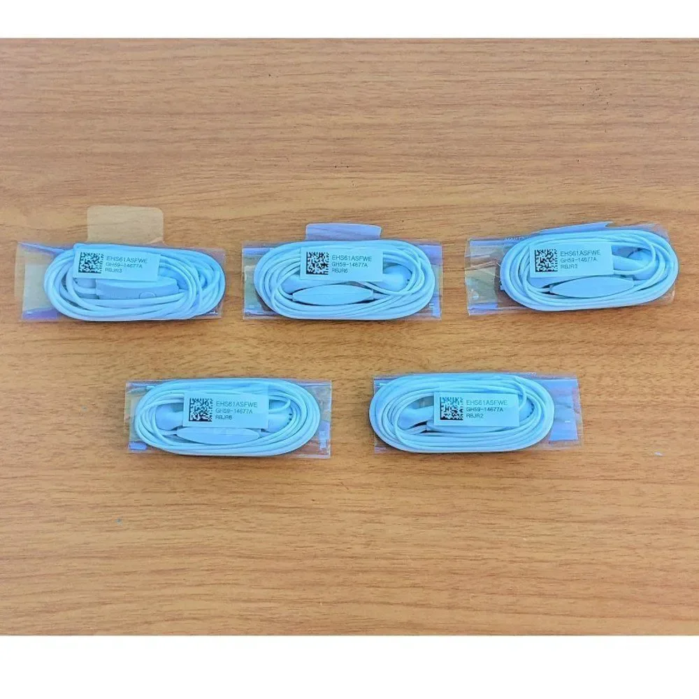 Lot #11 of 5 Samsung 3.5mm Stereo Handsfree Headset - White***