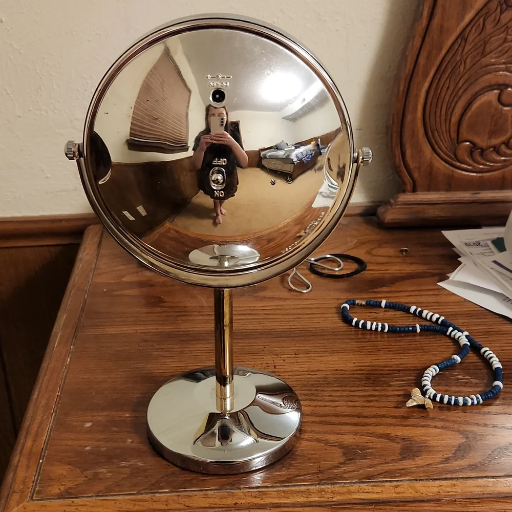 Make up mirror