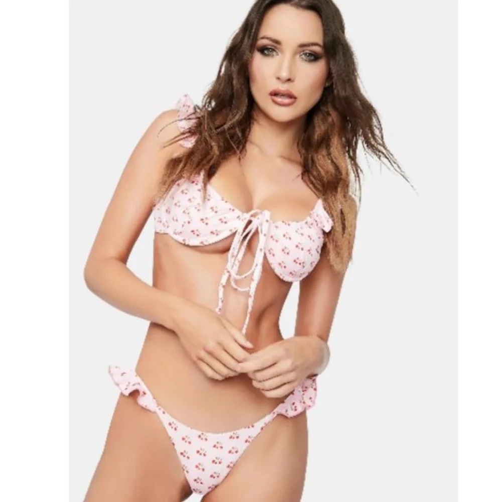 NWT FRANKIE'S BIKINI BIRDIE TOP AND ALI BOTTOM BERRY BIKINI L