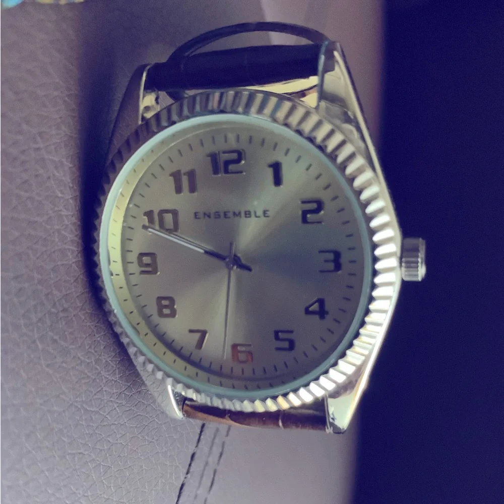 New»Stylish-Clean Men’s Sliver+Gold Classic Brown Leather Watch Band By Ensemble