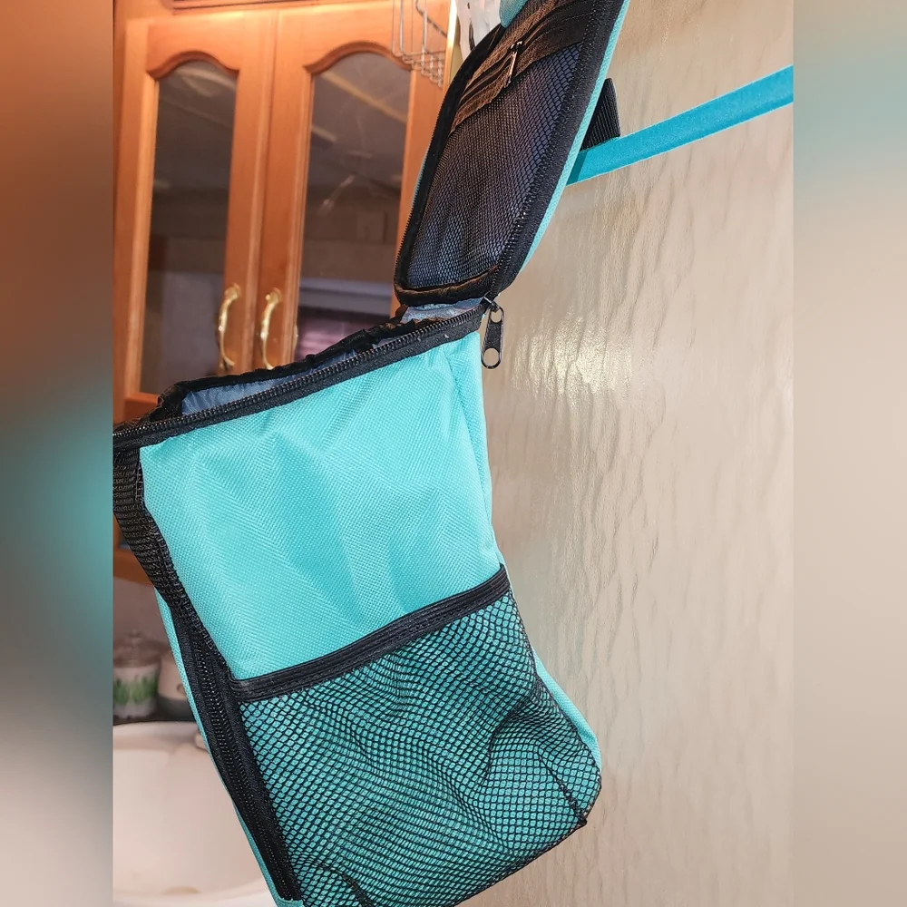 N/A shower green