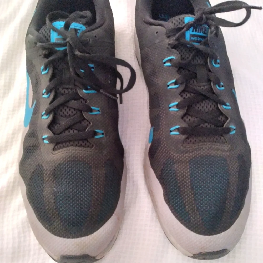 Nike men's Air Max Dynasty 2 running shoe 11.5
