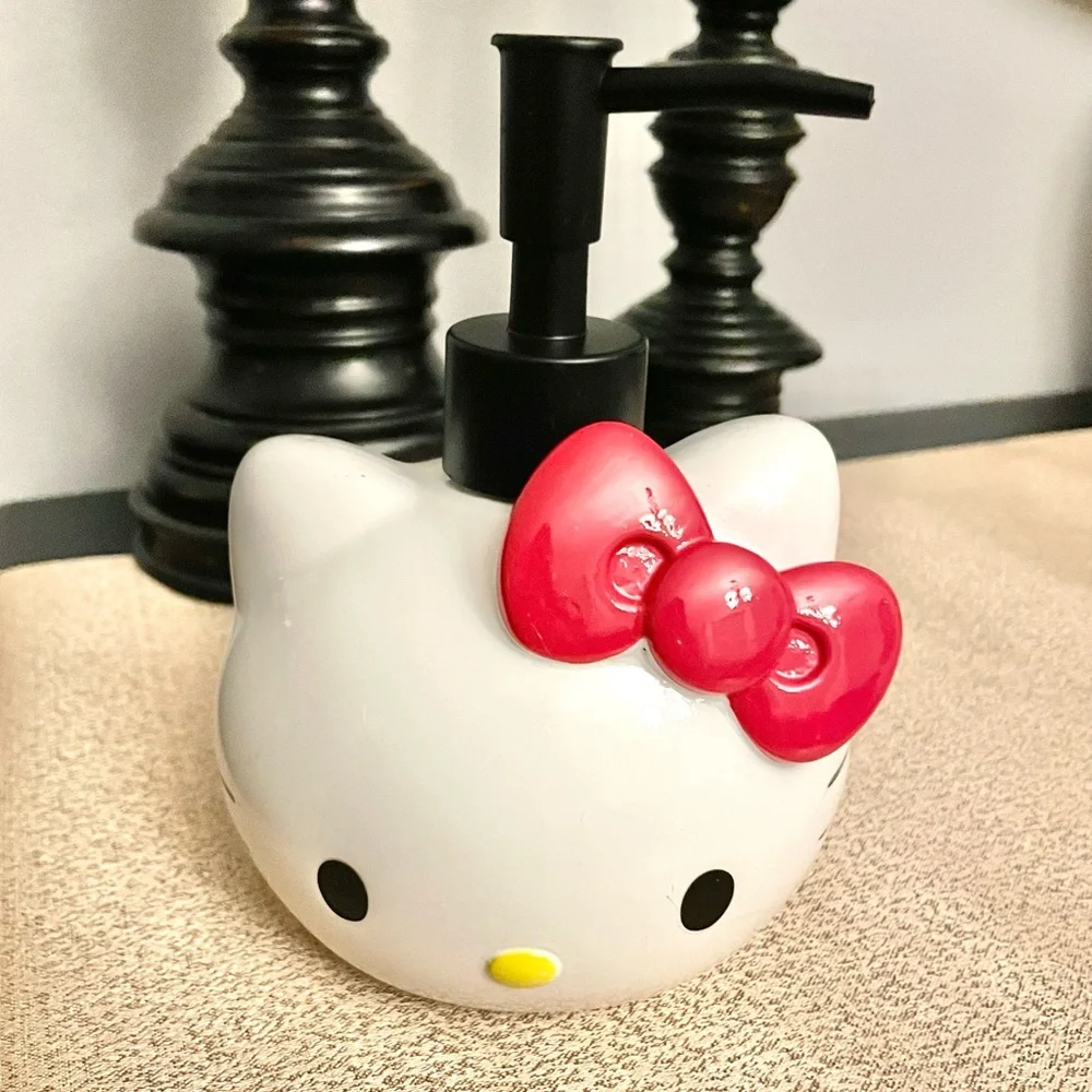 Sanrio nwt hello