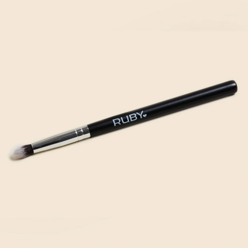 Eyeshadow Blending Brush