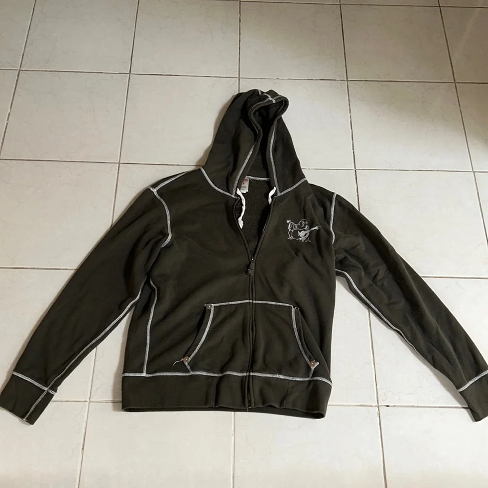True Religion men’s lightly