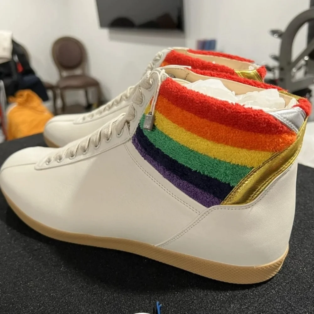 Gucci these shoes