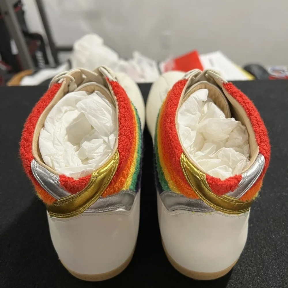 Gucci these shoes