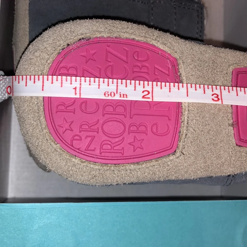 Robeez brand new