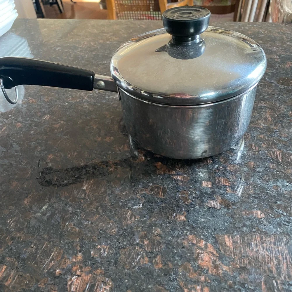 1 Revere Ware 1 Quart Stainless Steel Pan