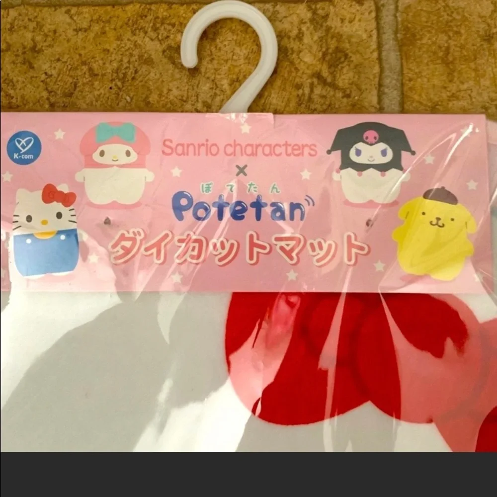 Sanrio hangyodon ⭐️genuine care