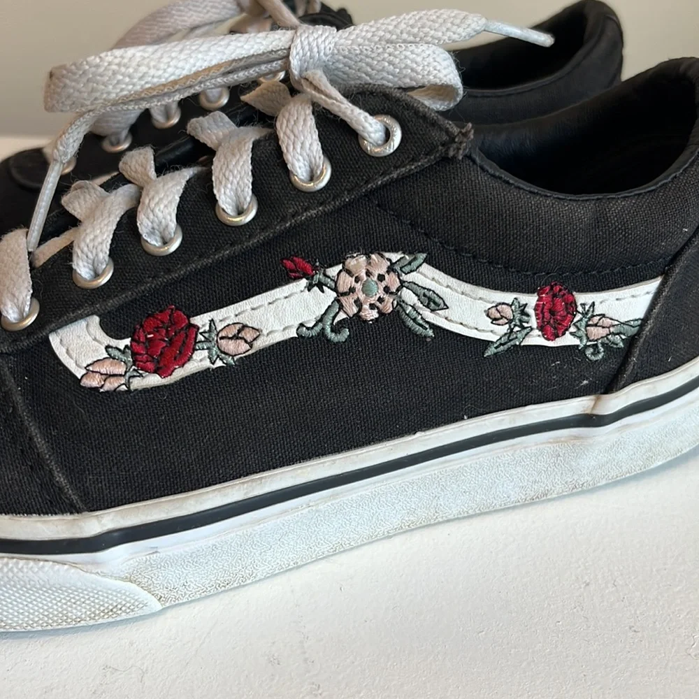 Vans Kid’s Old Skool Missy Rose Black Red Shoes Size 3