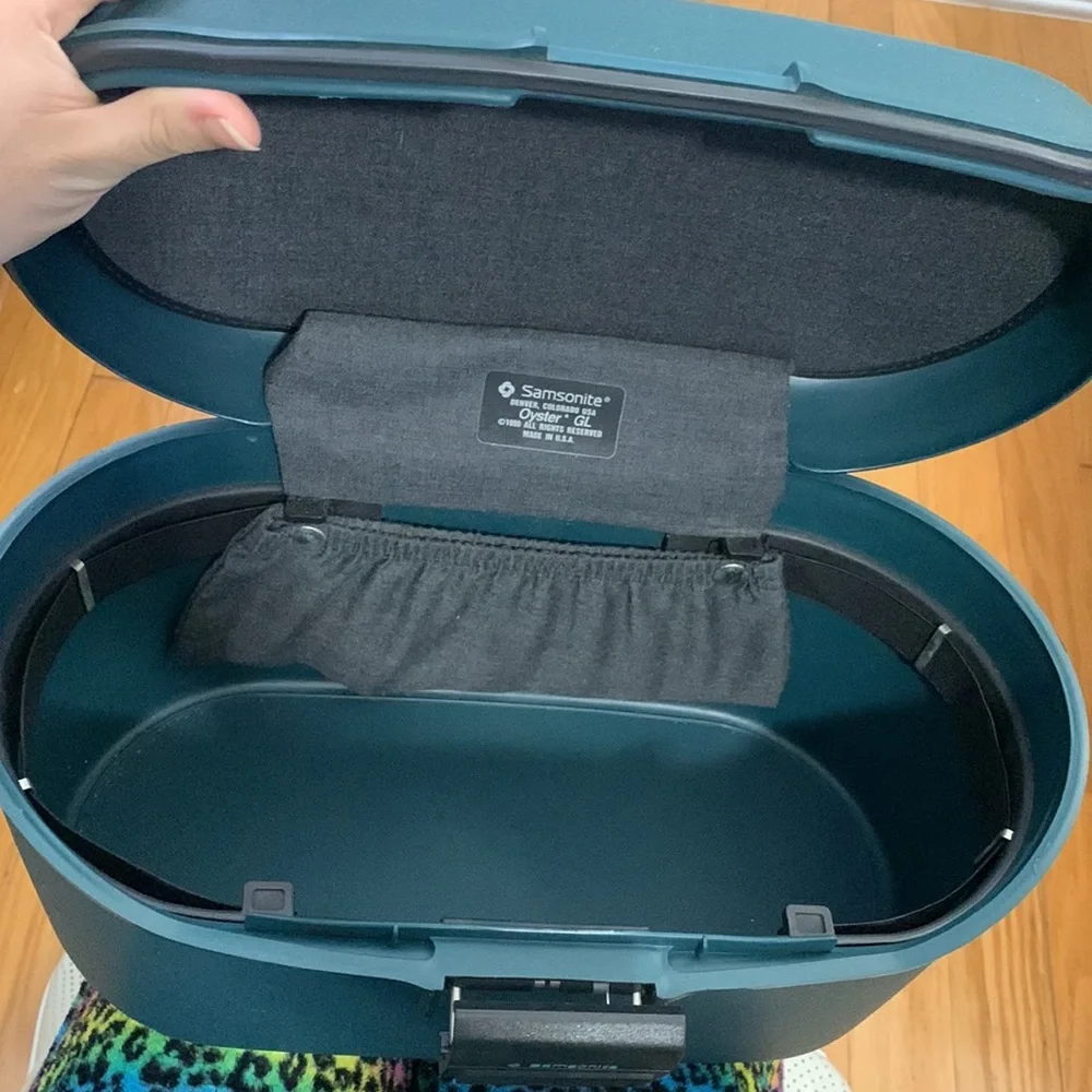 Samsonite used lightly