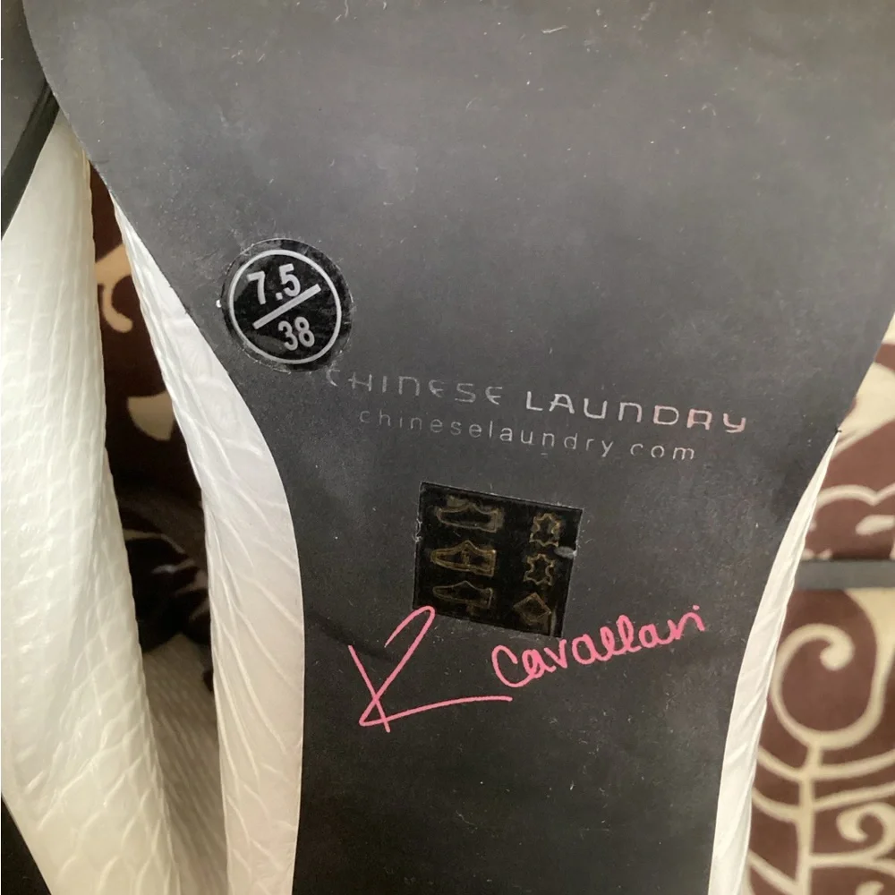 Chinese Laundry rare find