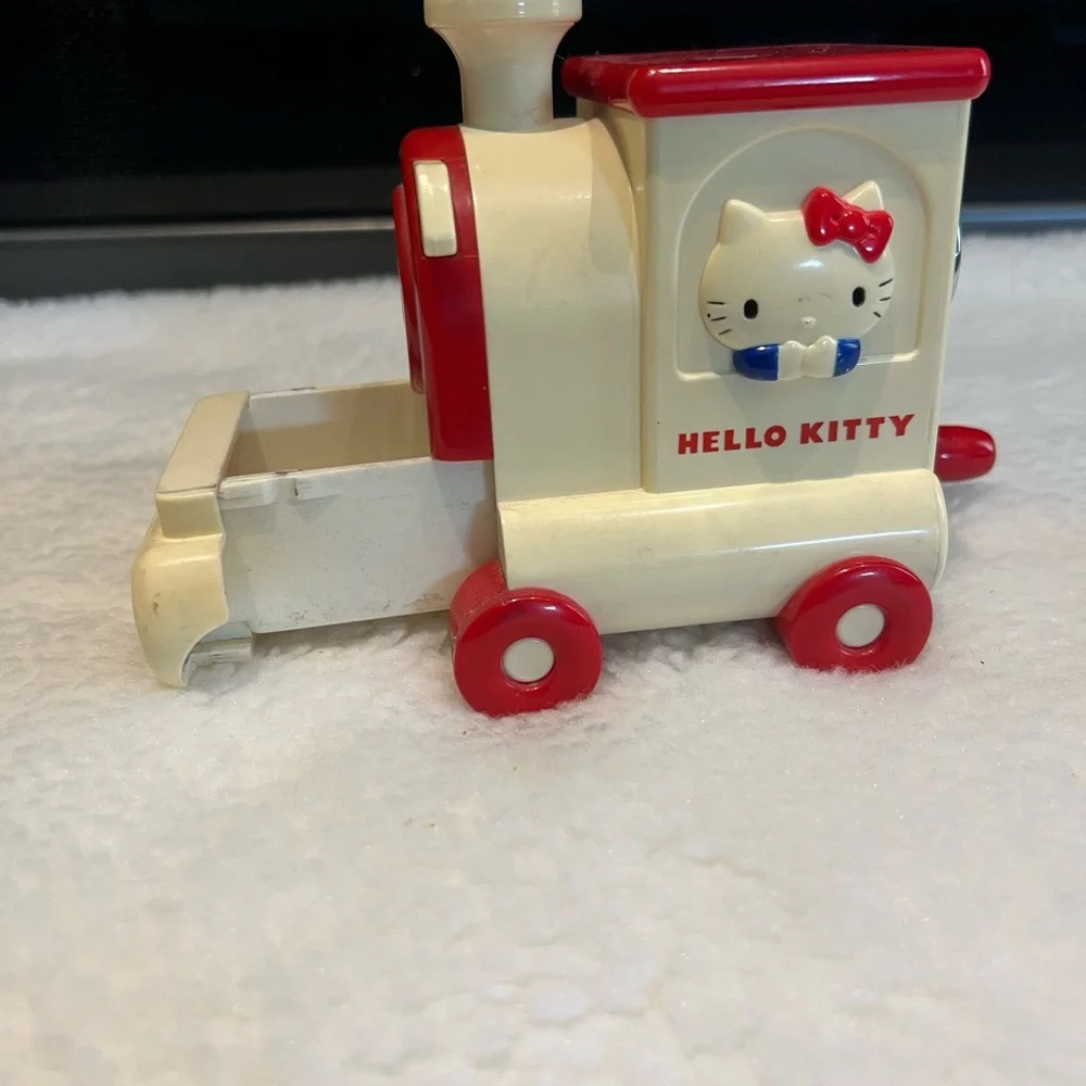 Hello Kitty vintage works