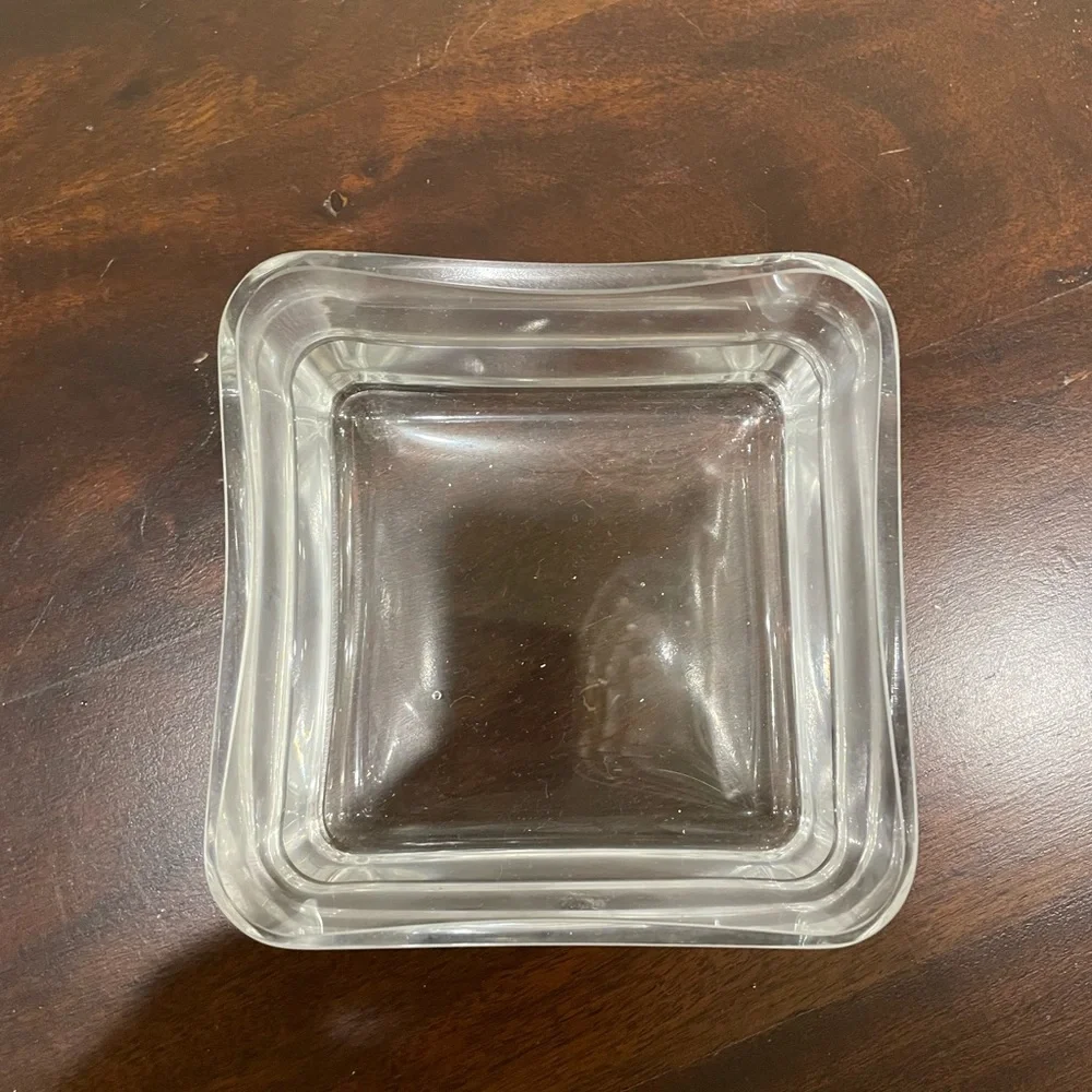 Crate&Barrel measures 8”