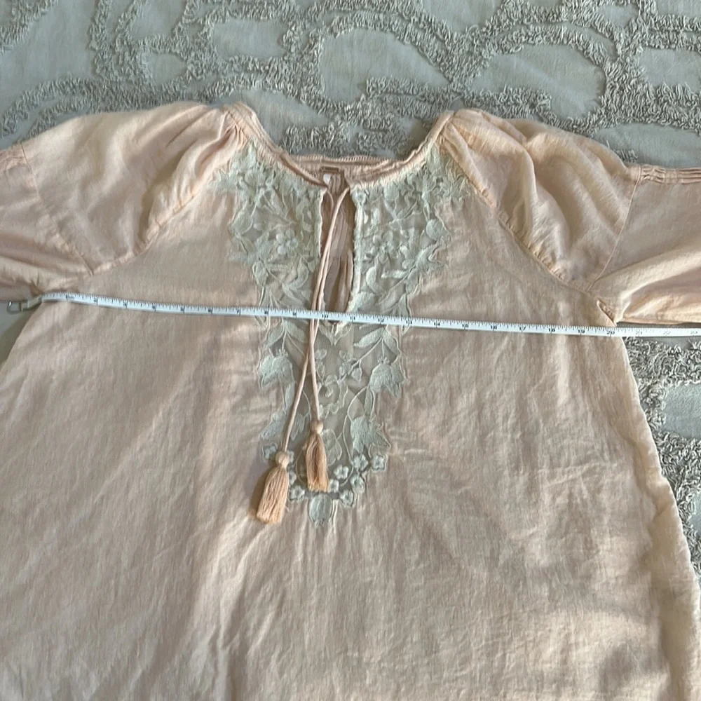 Free People peach excellent contrast