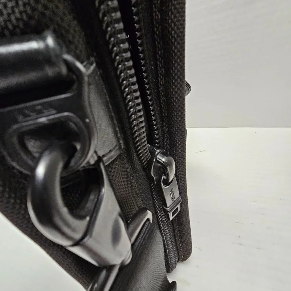 Tumi pre owned