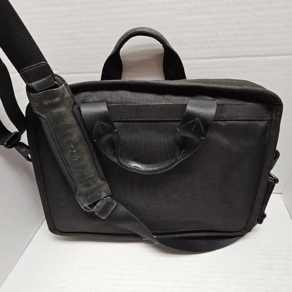Tumi pre owned