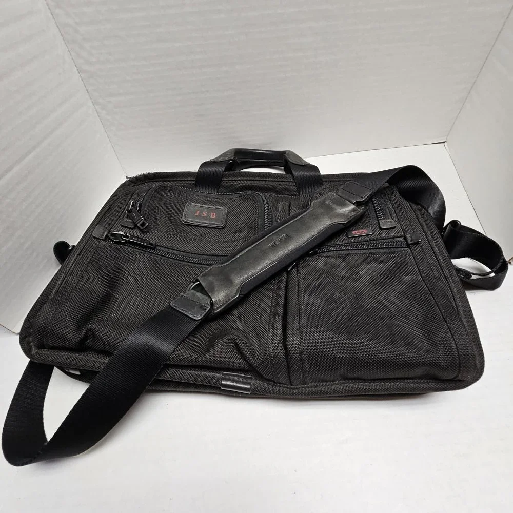 Tumi pre owned