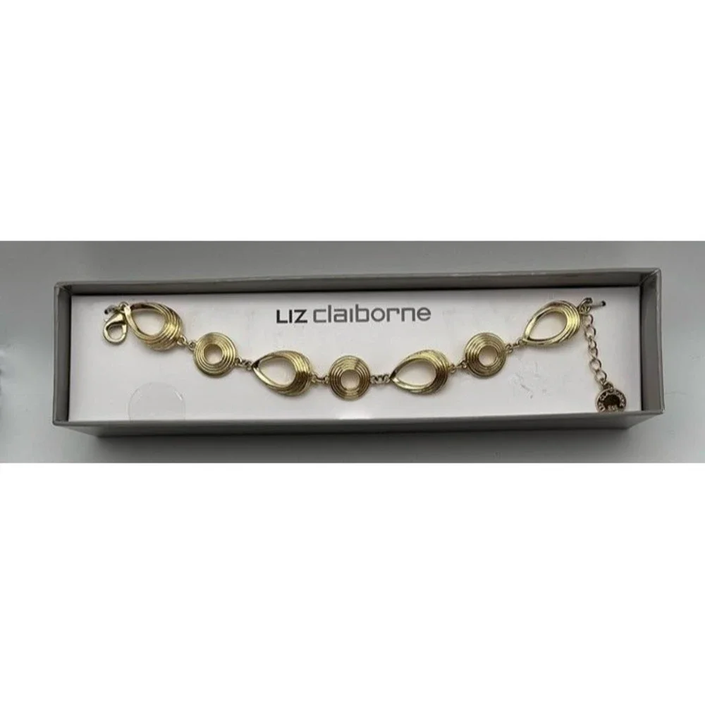 NWT Liz Claiborne Gold Bracelet