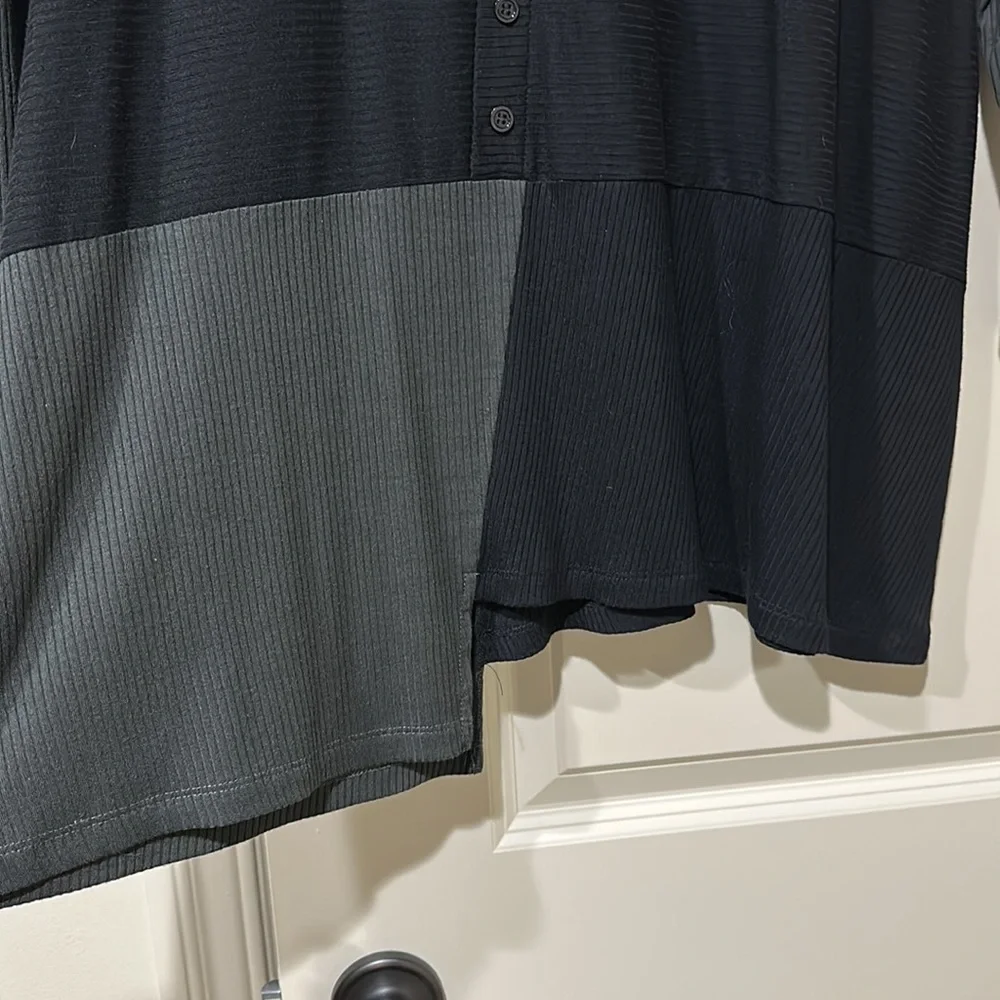 Knit Tunic top by Comfy in Black and Olive Green, Sz L