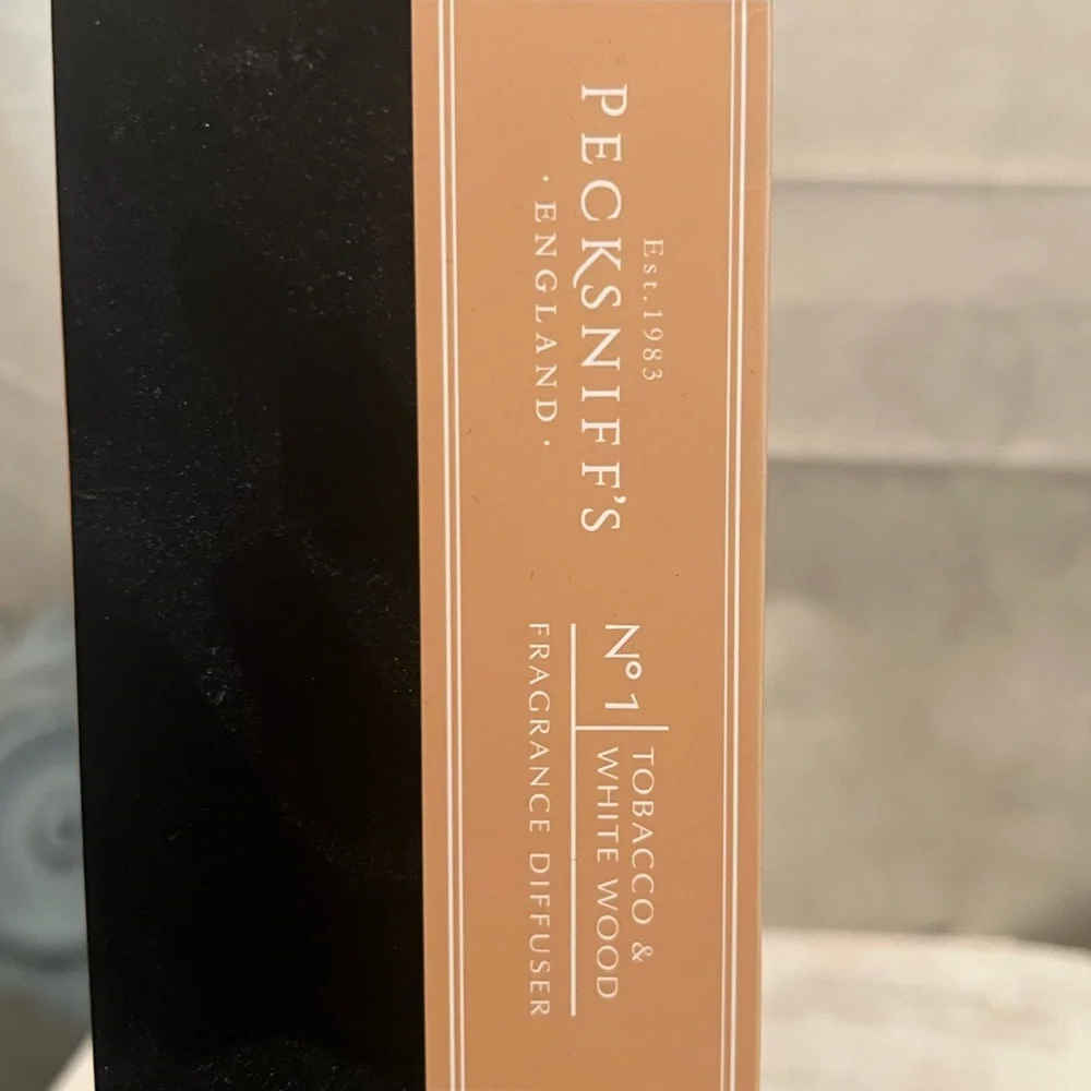 Peckinsniffs brand new