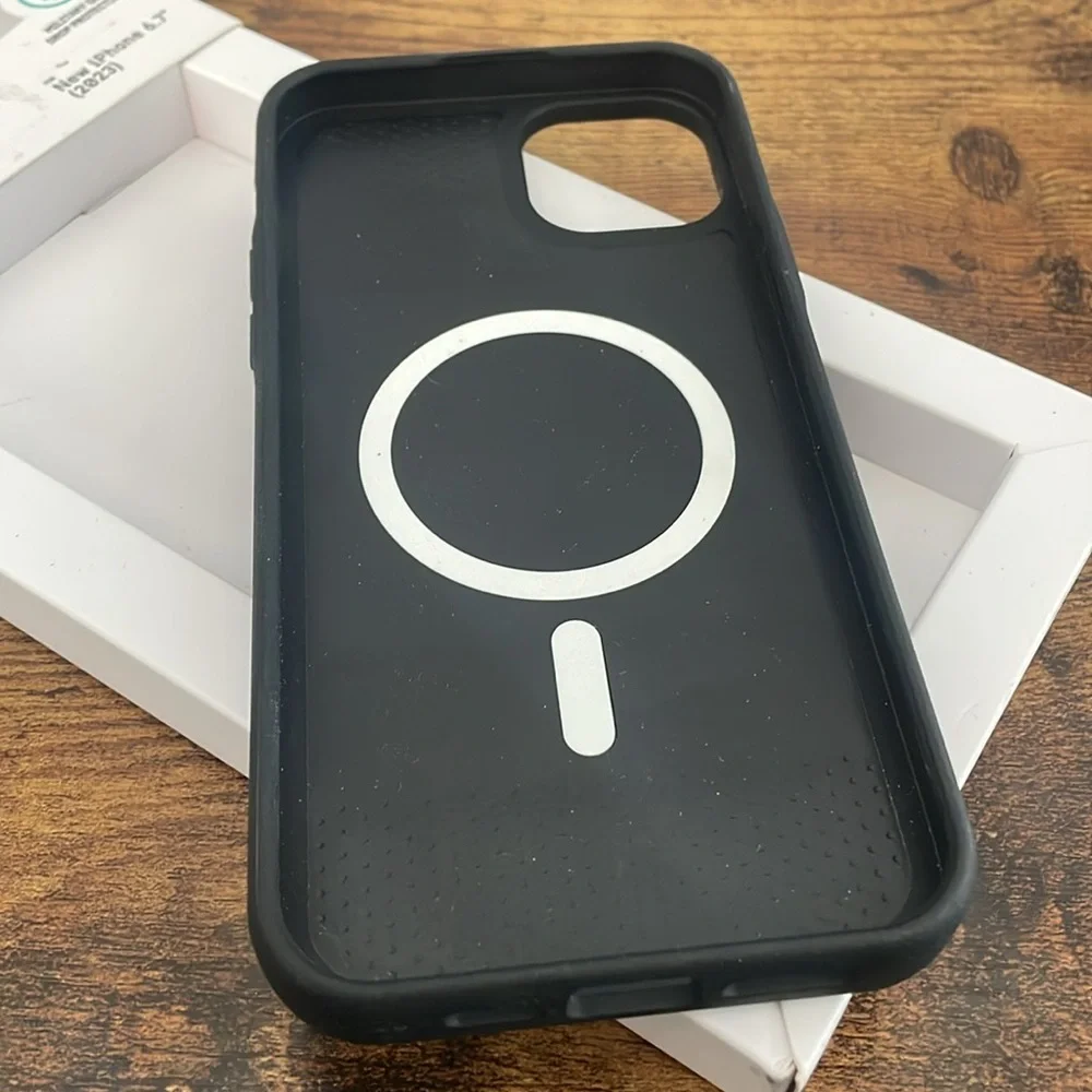 pelican iphone 15