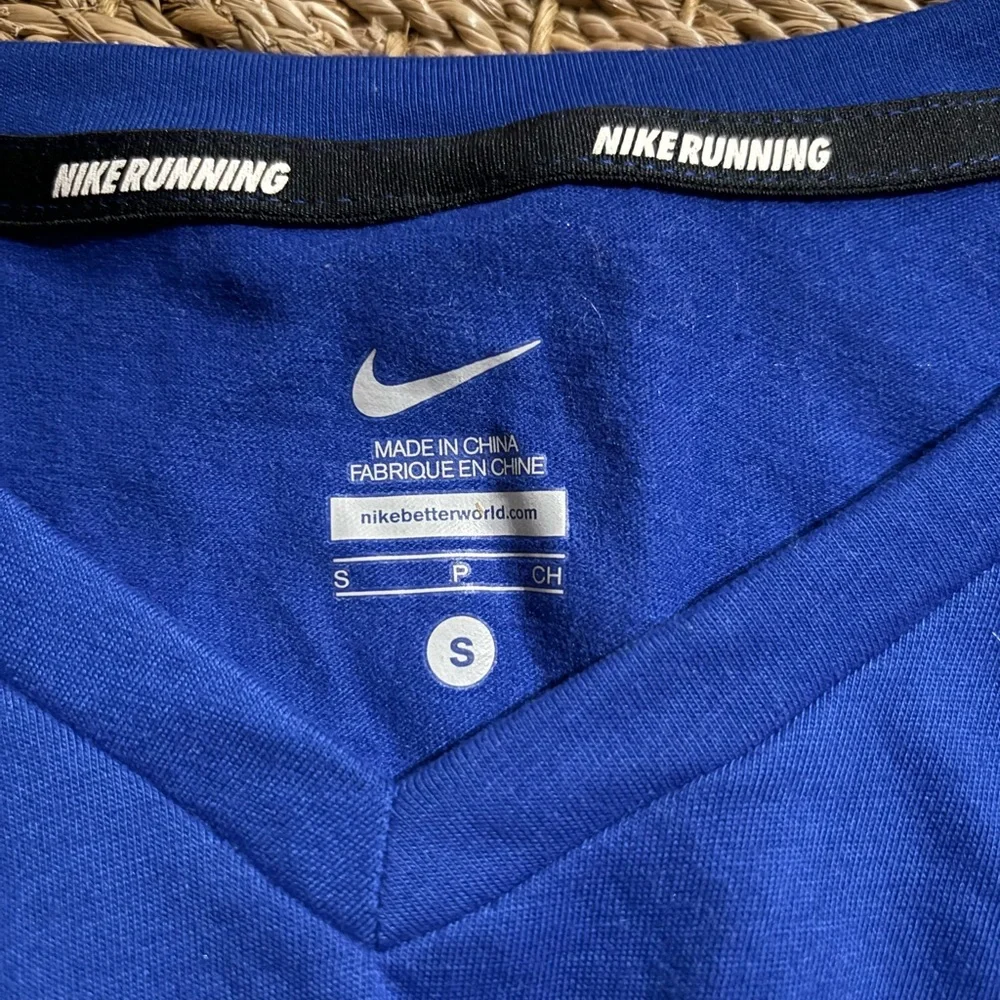 Nike athletic top