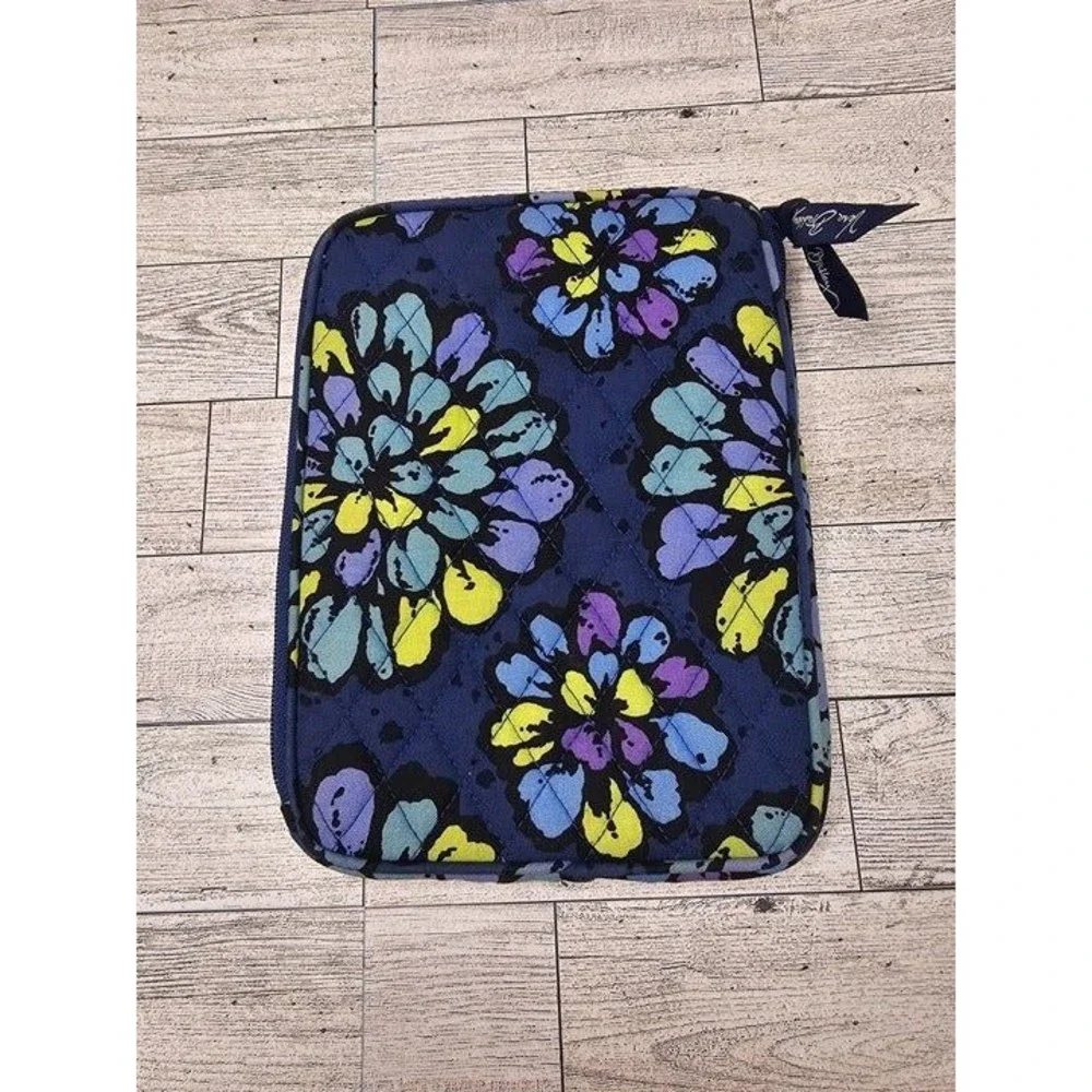 Vera Bradley retired vera