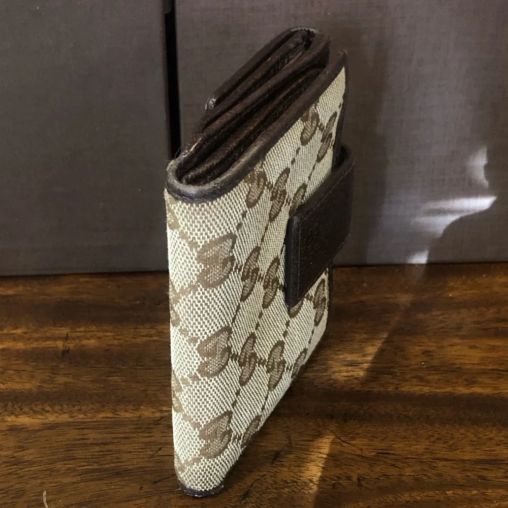 Gucci tone preowned