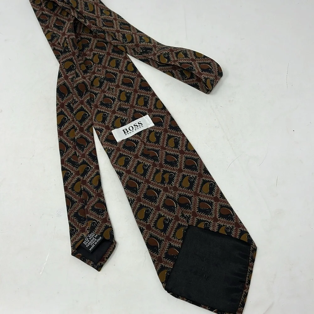 VINTAGE HUGO BOSS TIE PAISLEY BROWNS 100% SILK MADE IN ITALY