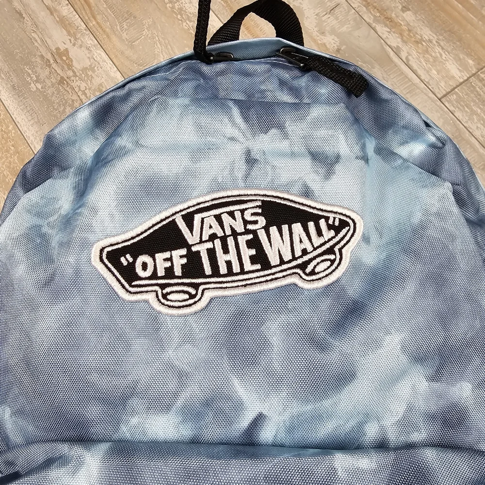Vans new tags