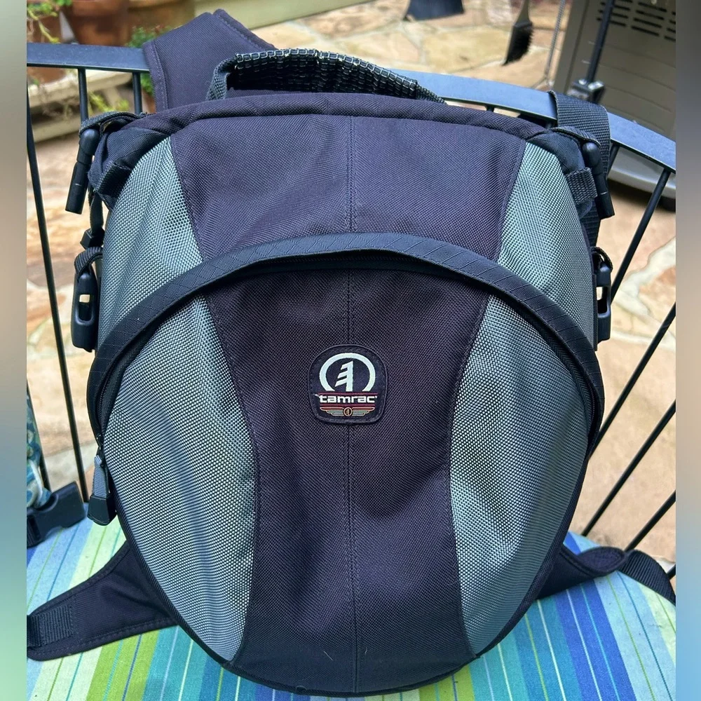 COPY - Tamrac Sling Camera Bag