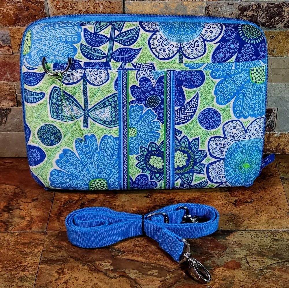 Vera Bradley mini pod