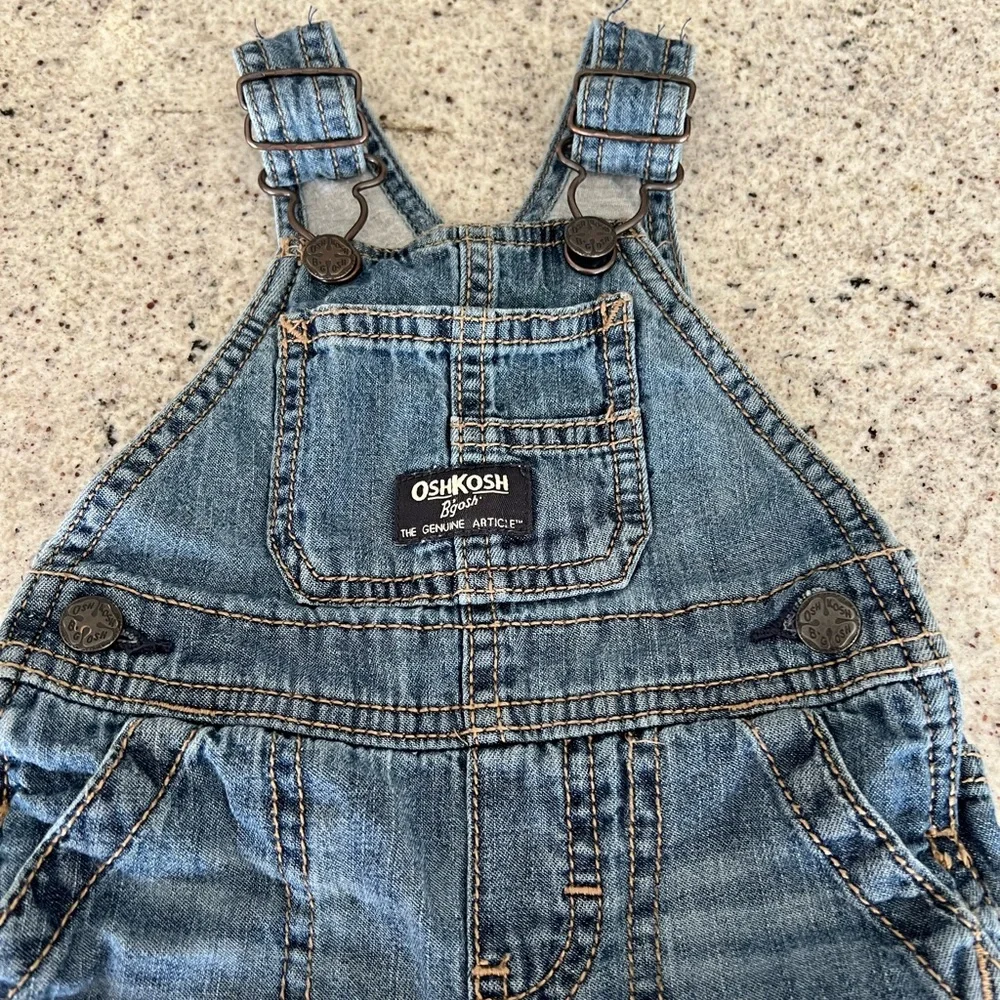 OshKosh Bgosh osh kosh