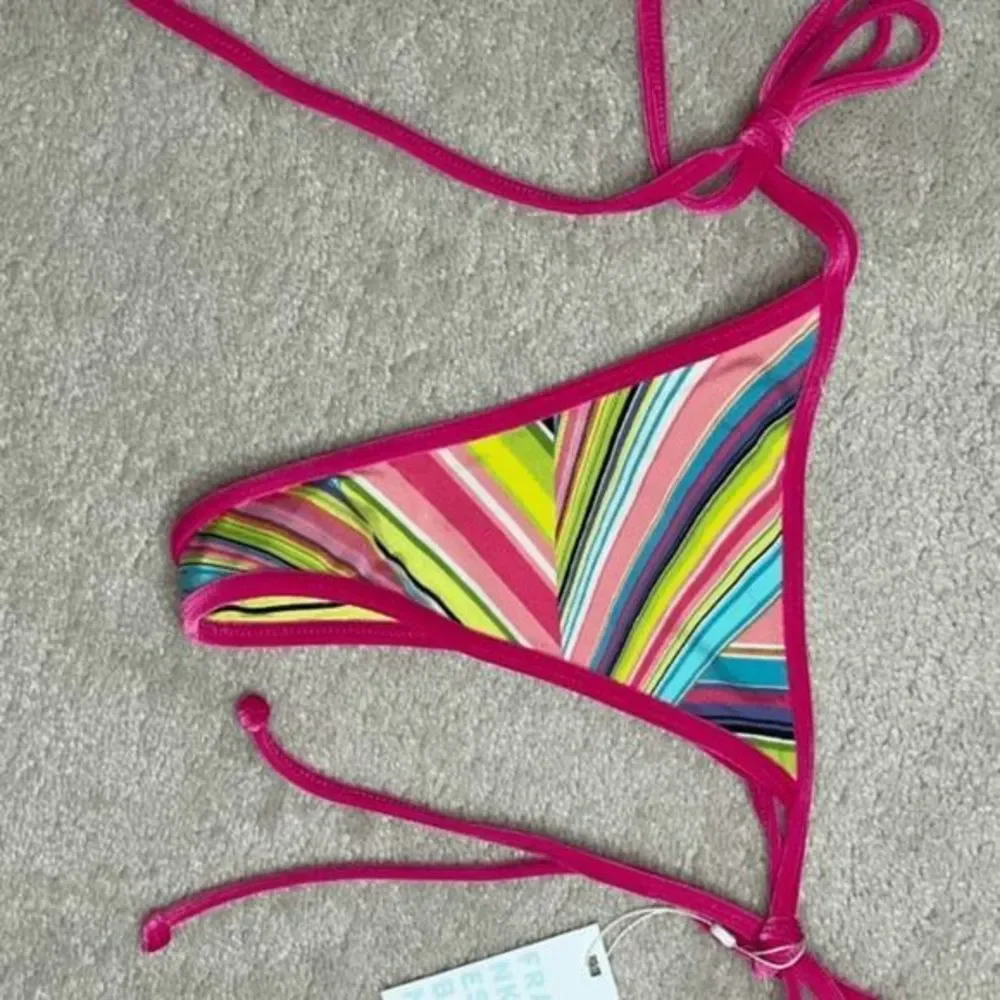 Frankies Bikinis bold bright