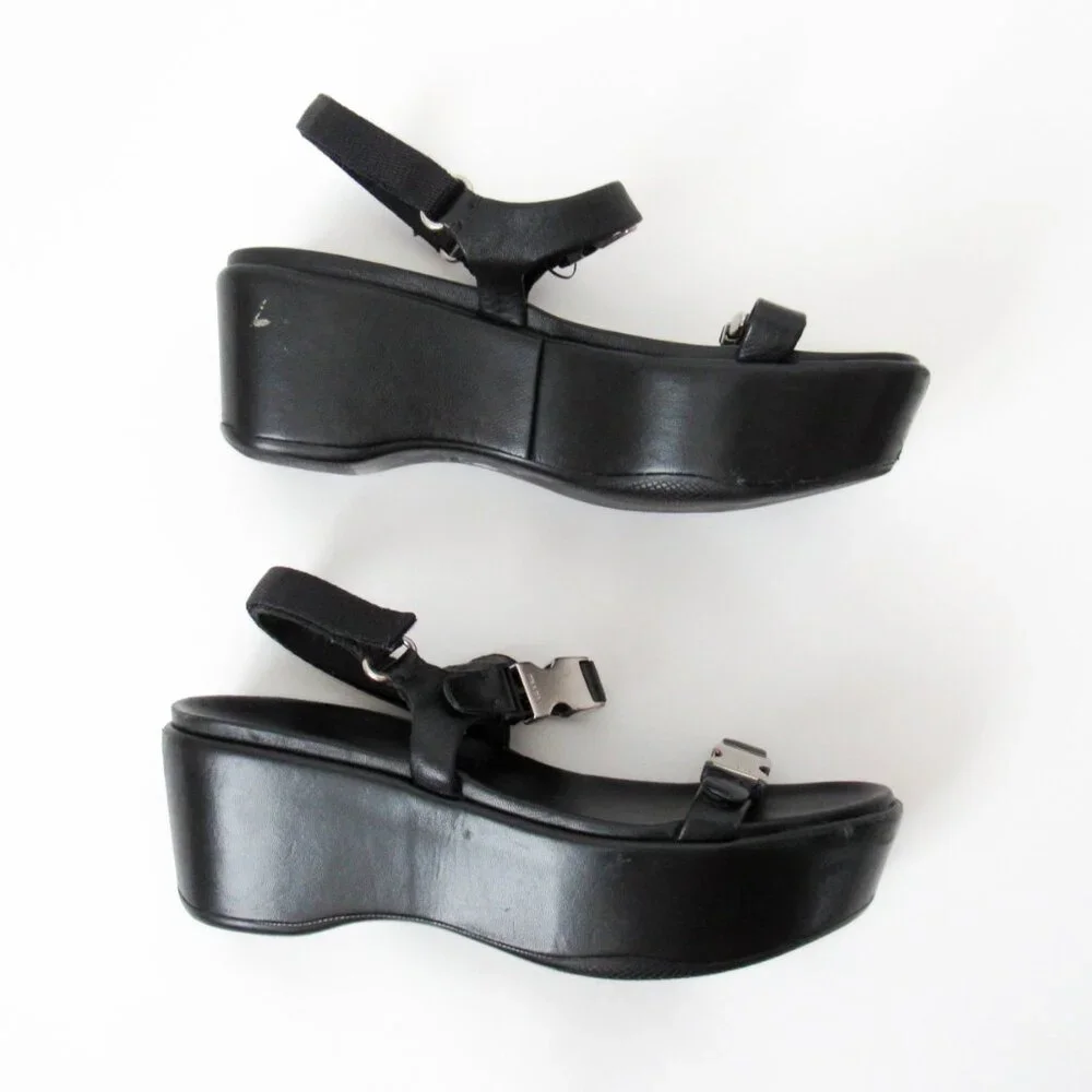 Prada rare hard
