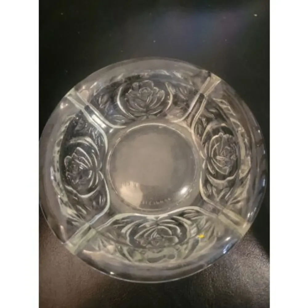 KIG Indonesia Pressed Heavy Glass Rose Pattern Vintqge Ashtray 4 Rest 6