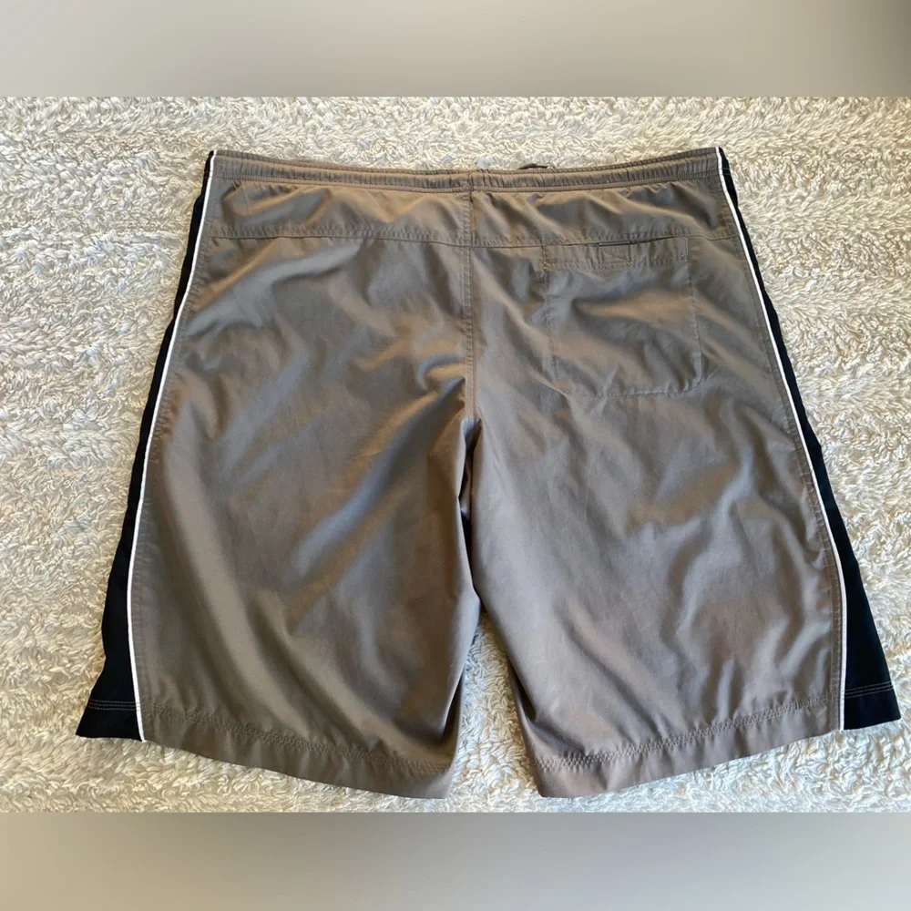 Nike brown black