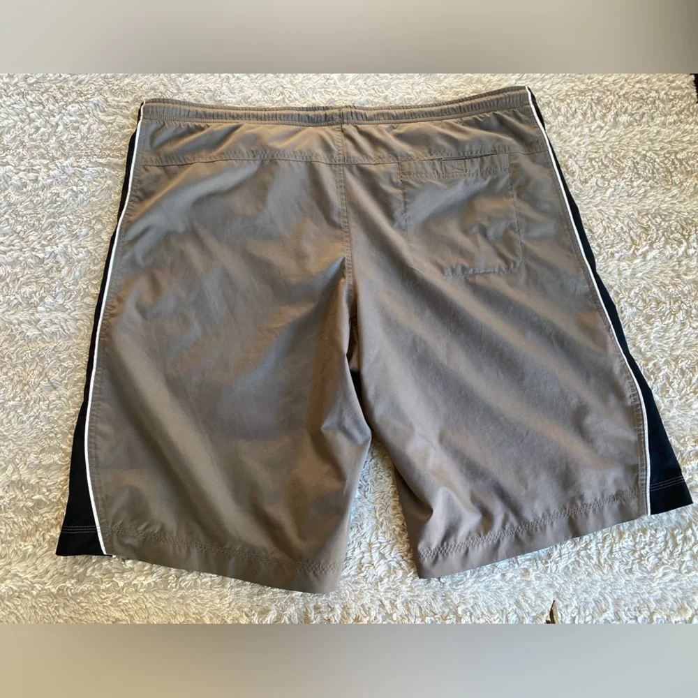 Nike brown black