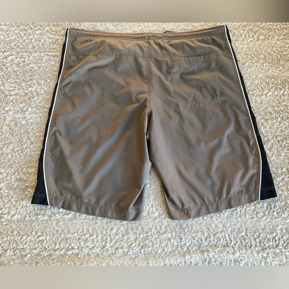 Nike brown black