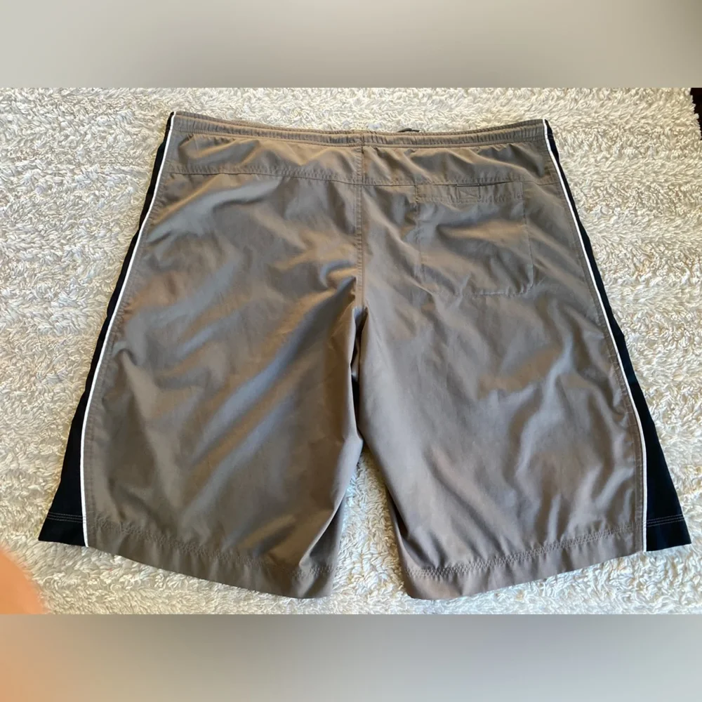 Nike brown black